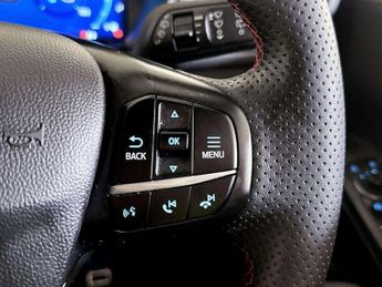 Ford Kuga 2.5 Duratec 14.4kWh ST-Line Edition CVT Euro 6 (s/s) 5dr