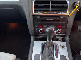 Audi Q7 3.0 TDI V6 S line Tiptronic quattro Euro 5 5dr