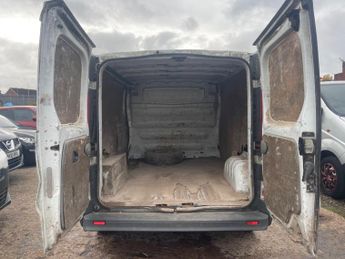 Renault Trafic 2.0 TD dCi SL27 L1 H1 4dr