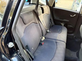 Honda Jazz 1.4 i-VTEC ES Hatchback 5dr Petrol CVT Euro 5 (99 ps)