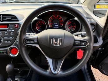 Honda Jazz 1.4 i-VTEC ES Hatchback 5dr Petrol CVT Euro 5 (99 ps)