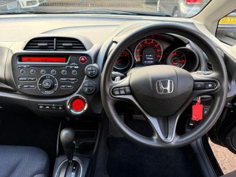Honda Jazz 1.4 i-VTEC ES Hatchback 5dr Petrol CVT Euro 5 (99 ps)