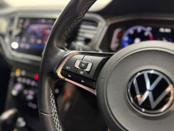 Volkswagen T-Roc 2.0 TDI EVO R-Line DSG Euro 6 (s/s) 5dr