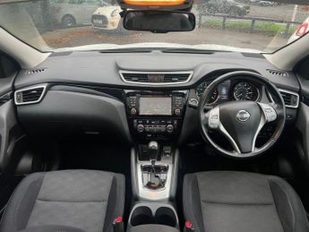 Nissan Qashqai 1.2 DIG-T N-Connecta XTRON 2WD Euro 6 (s/s) 5dr