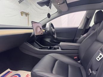 Tesla Model 3 (Dual Motor) Long Range Auto 4WDE 4dr