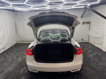 Tesla Model 3 (Dual Motor) Long Range Auto 4WDE 4dr