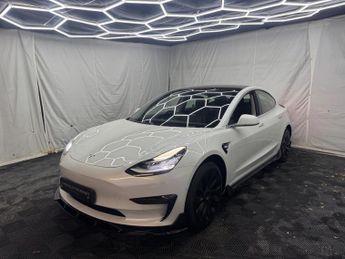 Tesla Model 3 (Dual Motor) Long Range Auto 4WDE 4dr