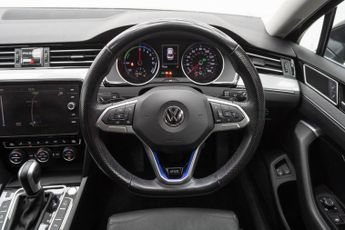 Volkswagen Passat 1.4 TSI 13kWh GTE DSG Euro 6 (s/s) 4dr
