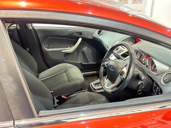 Ford Fiesta 1.4 Titanium 5dr