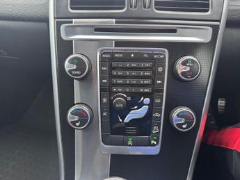 Volvo XC60 2.4 D5 R-Design Nav Auto AWD Euro 6 (s/s) 5dr