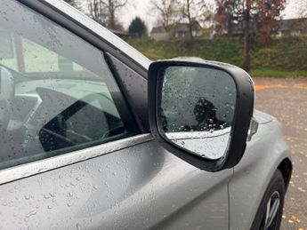 Volvo XC60 2.4 D5 R-Design Nav Auto AWD Euro 6 (s/s) 5dr