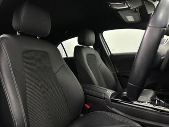 Mercedes-Benz A Class 1.5 A180d Sport (Executive) 7G-DCT Euro 6 (s/s) 5dr