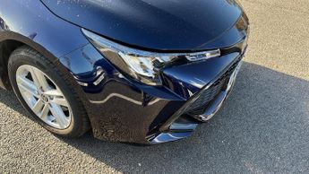 Toyota Corolla 1.8 VVT-h Icon Touring Sports CVT Euro 6 (s/s) 5dr