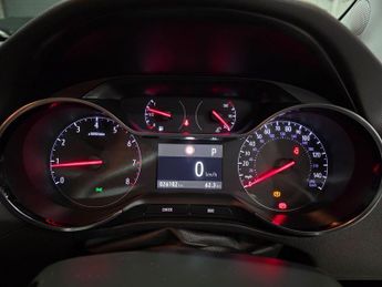 Vauxhall Crossland 1.5 Turbo D Elite Edition Auto Euro 6 (s/s) 5dr