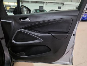 Vauxhall Crossland 1.5 Turbo D Elite Edition Auto Euro 6 (s/s) 5dr