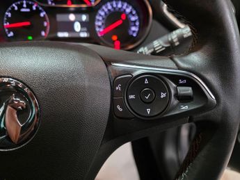 Vauxhall Crossland 1.5 Turbo D Elite Edition Auto Euro 6 (s/s) 5dr