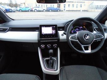 Renault Clio 1.6 E-TECH Techno Auto Euro 6 (s/s) 5dr
