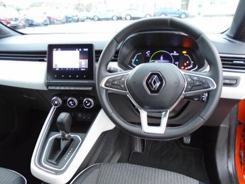 Renault Clio 1.6 E-TECH Techno Auto Euro 6 (s/s) 5dr