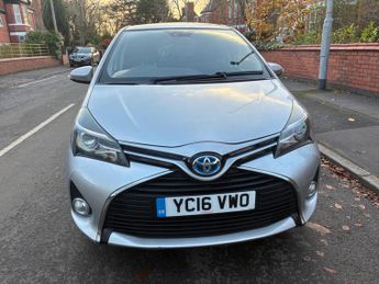 Toyota Yaris 1.5 VVT-h Excel E-CVT Euro 6 5dr (15in Alloy)