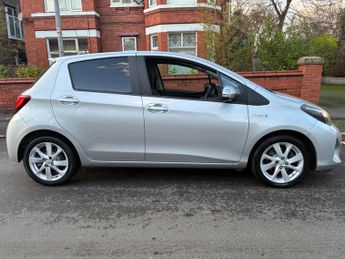 Toyota Yaris 1.5 VVT-h Excel E-CVT Euro 6 5dr (15in Alloy)