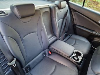 Toyota Prius 1.8 VVT 8.8kWh Excel CVT Euro 6 (s/s) 5dr