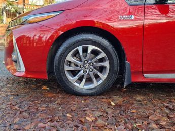 Toyota Prius 1.8 VVT 8.8kWh Excel CVT Euro 6 (s/s) 5dr
