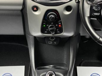 Peugeot 108 1.0 Active 2 Tronic Euro 6 5dr