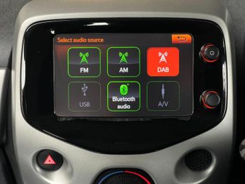 Peugeot 108 1.0 Active 2 Tronic Euro 6 5dr