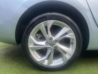 Vauxhall Astra 1.6 CDTi BlueInjection SRi Nav Sports Tourer Auto Euro 6 (s/s) 5