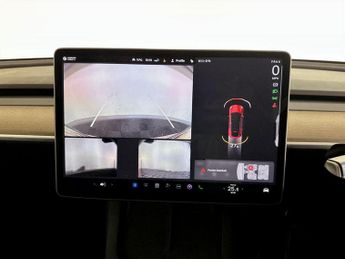 Tesla Model Y (Dual Motor) Long Range Auto 4WDE 5dr