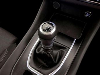 Nissan Qashqai 1.3 DIG-T MHEV N-Connecta Euro 6 (s/s) 5dr