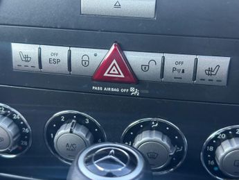 Mercedes-Benz SLK 1.8 SLK200 Kompressor Convertible 2dr Petrol Automatic (211 g/km