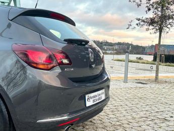 Vauxhall Astra 2.0 CDTi SE Auto Euro 5 5dr