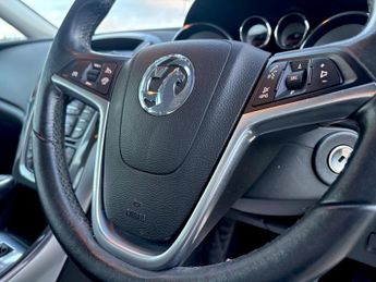 Vauxhall Astra 2.0 CDTi SE Auto Euro 5 5dr