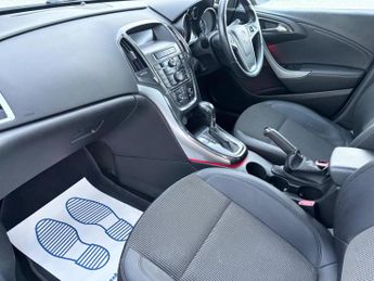 Vauxhall Astra 2.0 CDTi SE Auto Euro 5 5dr