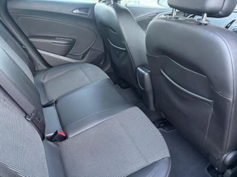 Vauxhall Astra 2.0 CDTi SE Auto Euro 5 5dr