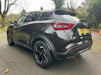 Nissan Juke 1.6 N-Connecta Auto Euro 6 5dr