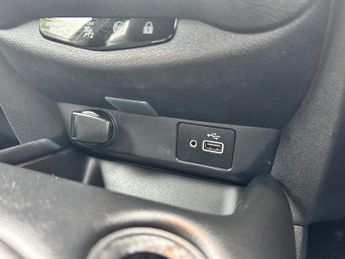 Nissan Juke 1.6 N-Connecta Auto Euro 6 5dr