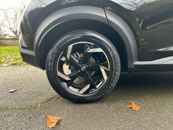 Nissan Juke 1.6 N-Connecta Auto Euro 6 5dr
