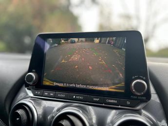 Nissan Juke 1.6 N-Connecta Auto Euro 6 5dr