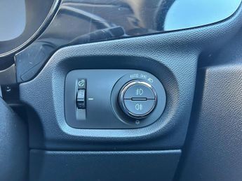 Vauxhall Corsa Electric 50kWh Elite Nav Premium Auto 5dr (7.4Kw Charger)