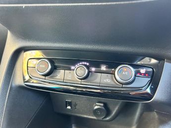 Vauxhall Corsa Electric 50kWh Elite Nav Premium Auto 5dr (7.4Kw Charger)