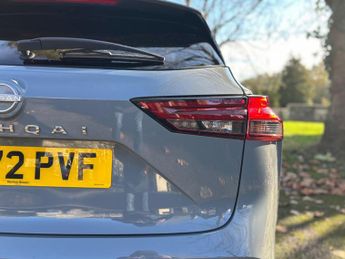 Nissan Qashqai 1.3 DIG-T MHEV N-Connecta XTRON Euro 6 (s/s) 5dr