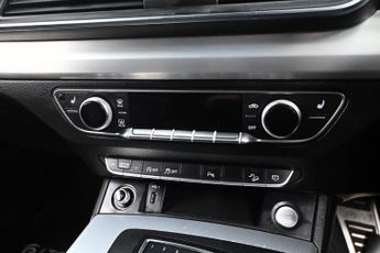 Audi Q5 2.0 TDI S line S Tronic quattro Euro 6 (s/s) 5dr