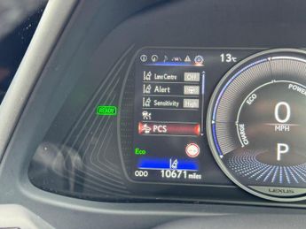 Lexus UX 2.0 250h F Sport Design SUV 5dr Petrol Hybrid E-CVT Euro 6 (s/s)