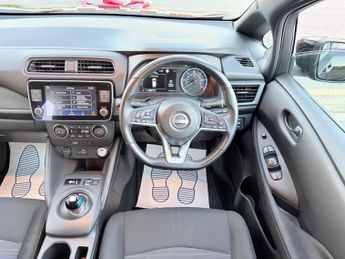 Nissan Leaf 39kWh Acenta Auto 5dr