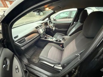 Nissan Leaf 39kWh Acenta Auto 5dr