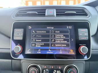 Nissan Leaf 39kWh Acenta Auto 5dr