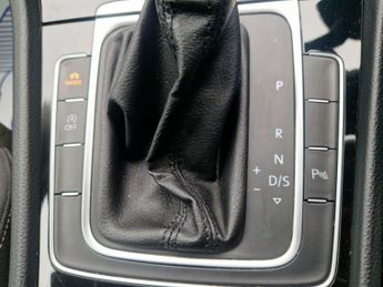 Volkswagen Golf 2.0 TDI BlueMotion Tech GT DSG Euro 5 (s/s) 5dr