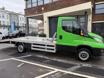 Iveco Daily 2.3D HPI 14V 35S 3450 HiMatic MWB Euro 6 (s/s) 2dr